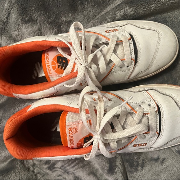 Orange new balance 550s (Syracuse orange) - Picture 3 of 5